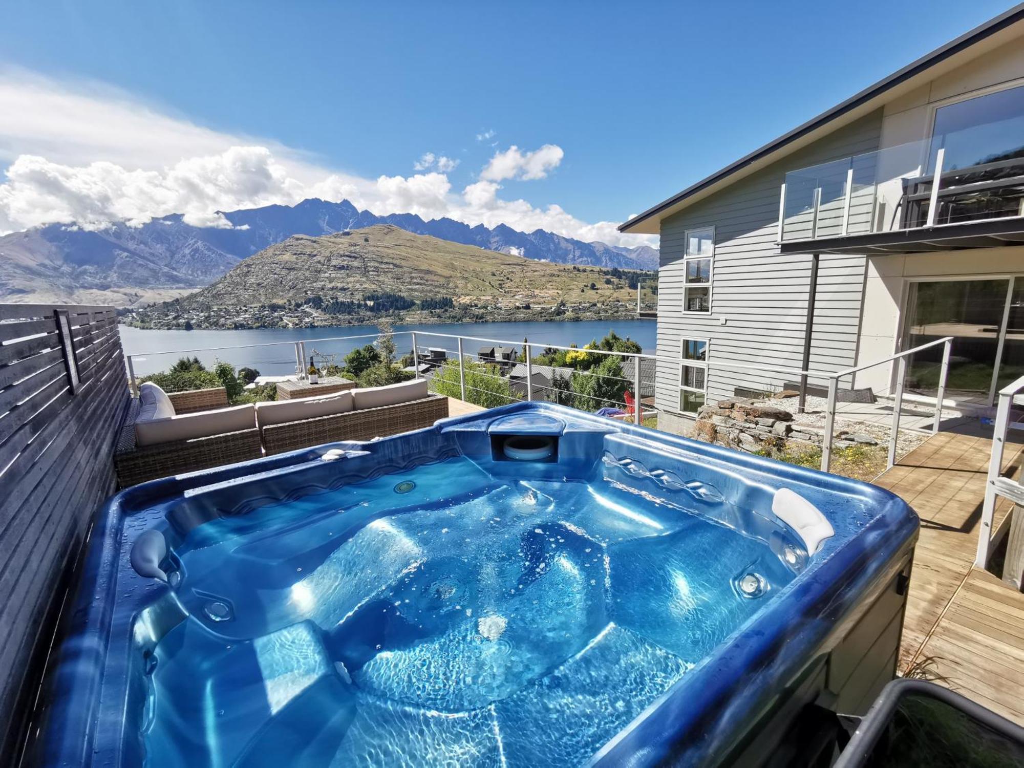 Highview Retreat Villa Queenstown Exterior photo